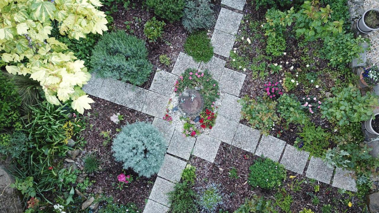 La Maison Des Fleurs Montembœuf 외부 사진