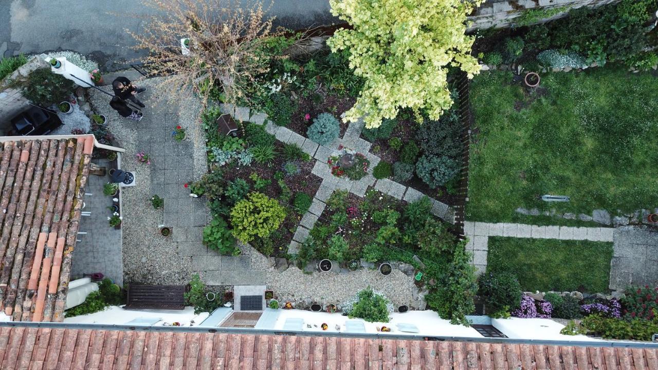 La Maison Des Fleurs Montembœuf 외부 사진